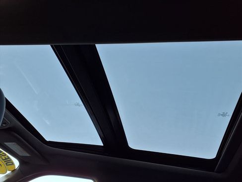 Used 2021 Ford F350 Lariat image 19