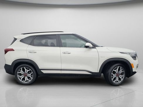 Used 2021 Kia Seltos SX w/ SX Sunroof Package image 26