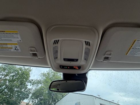Used 2023 Buick Envision Essence FWD image 22
