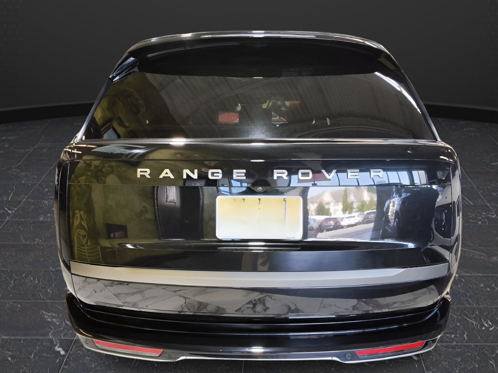 Used 2025 Land Rover Range Rover SE AWD/4WD image 37