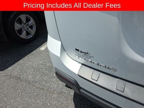 Used 2015 GMC Terrain SLT w/ Chrome Edition AWD/4WD image 10