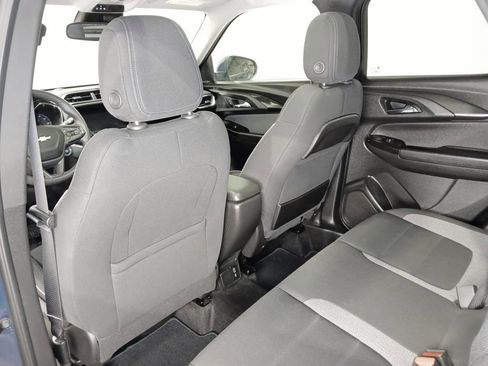 Used 2021 Chevrolet TrailBlazer LT w/ Sun and Liftgate Package AWD/4WD image 15
