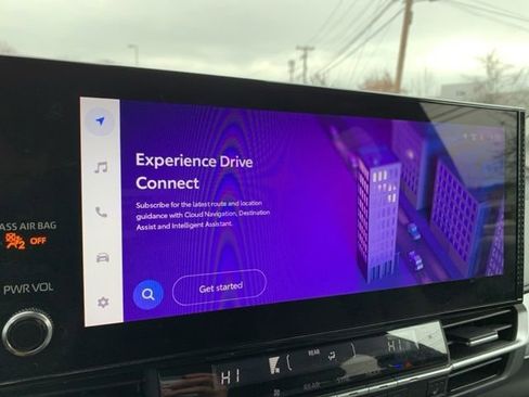 Used 2025 Toyota Sienna XLE image 20