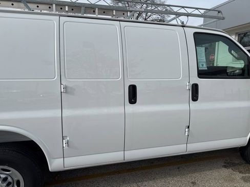 New 2025 Chevrolet Express 2500 w/ Driver Convenience Package image 7
