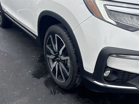 Used 2021 Honda Pilot Touring image 16