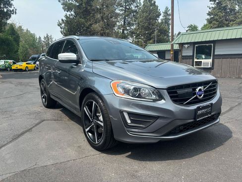 Used 2016 Volvo XC60 T6 R-Design Platinum w/ Climate Package AWD/4WD image 6