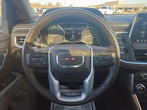 Used 2021 GMC Yukon SLT w/ SLT Premium Package image 14