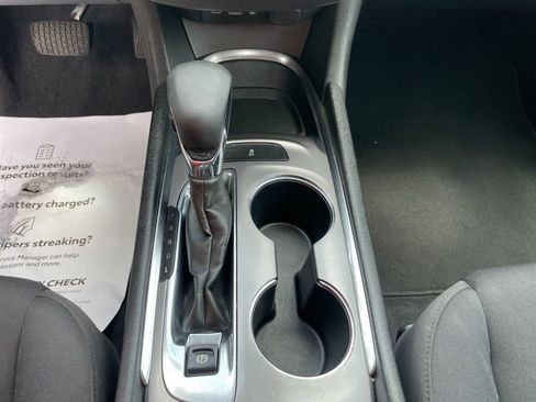 Used 2023 Chevrolet Malibu LT FWD image 18