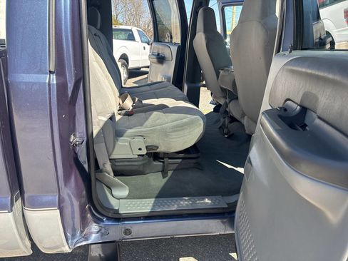 Used 2004 Ford F250 XLT image 27