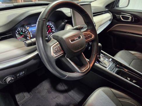 Certified 2022 Jeep Compass Limited image 8