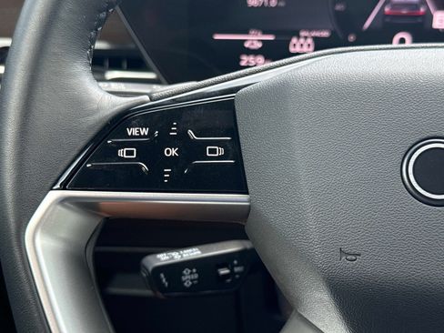 Certified 2025 Audi Q6 e-tron Premium RWD image 28