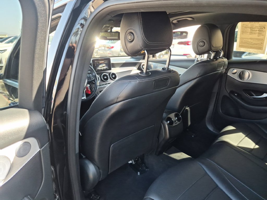 Used 2019 Mercedes-Benz GLC 300 4MATIC Coupe image 36