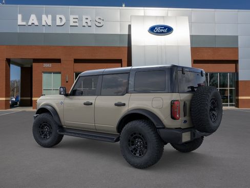 New 2026 Ford Bronco Outer Banks w/ Sasquatch Package AWD/4WD image 4