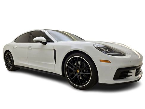 Used 2020 Porsche Panamera 4 image 3