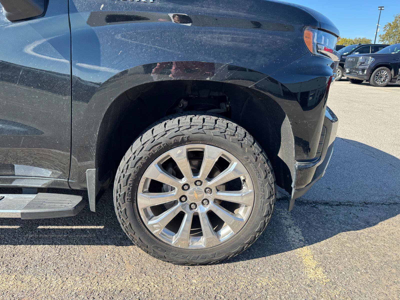 Used 2019 Chevrolet Silverado 1500 High Country AWD/4WD image 12