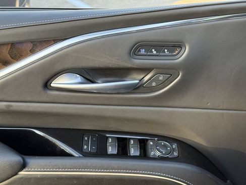Used 2024 Cadillac Escalade Sport Platinum w/ LPO, Floor Liner Package AWD/4WD image 23