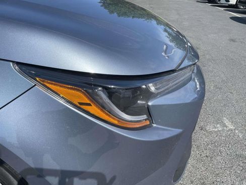 Used 2025 Toyota Corolla LE image 3