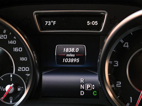 Used 2015 Mercedes-Benz GL 63 AMG 4MATIC w/ Accessory Chrome Package image 19