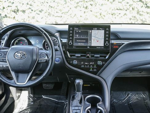 Used 2024 Toyota Camry XLE w/ Navigation Package FWD image 12