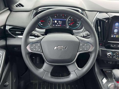 Used 2023 Chevrolet Traverse RS AWD/4WD image 15