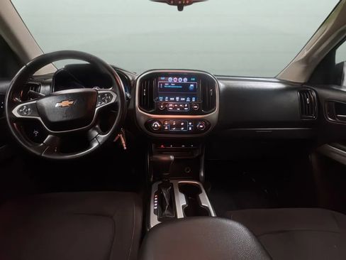 Used 2016 Chevrolet Colorado LT w/ LT Convenience Package RWD image 9