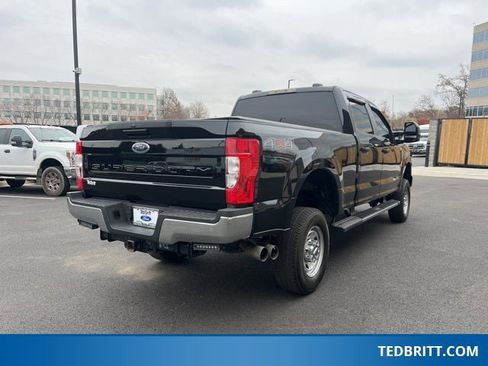Used 2022 Ford F250 XL w/ Power Equipment Group image 8
