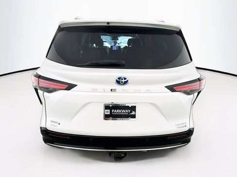 Used 2022 Toyota Sienna Limited AWD/4WD image 20