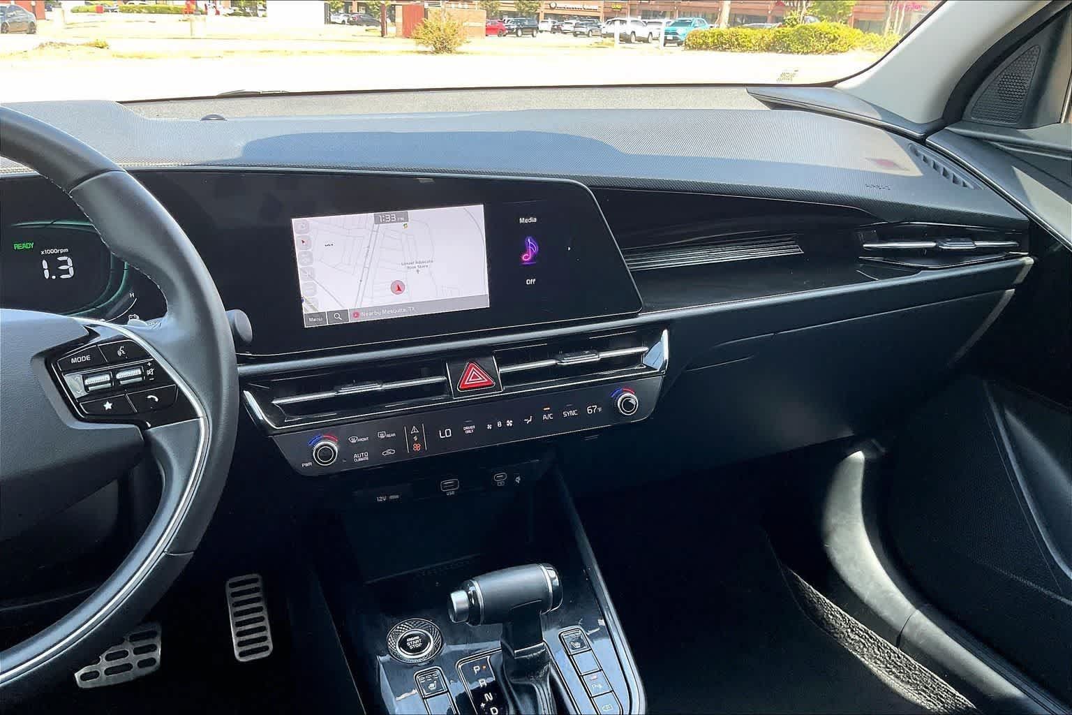 Certified 2023 Kia Niro EX Touring FWD image 15