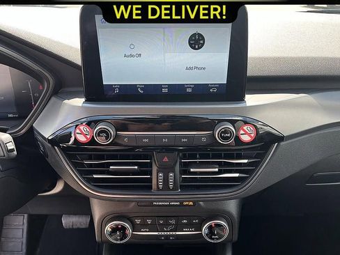 Used 2025 Ford Escape Active AWD/4WD image 12