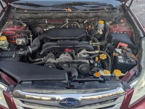 Used 2011 Subaru Outback 2.5i Premium w/ All-Weather Pkg image 41