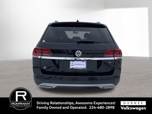 Used 2018 Volkswagen Atlas Launch Edition image 8