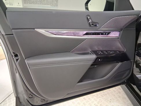 New 2026 BMW 740i w/ Premium Package image 21