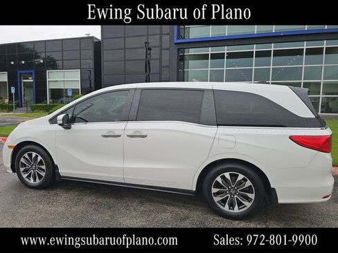 Used 2023 Honda Odyssey EX-L image 3