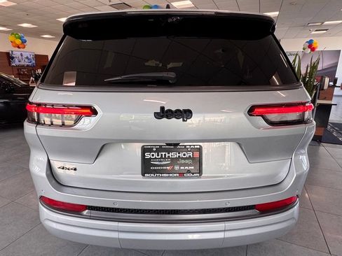 New 2026 Jeep Grand Cherokee L Limited AWD/4WD image 6