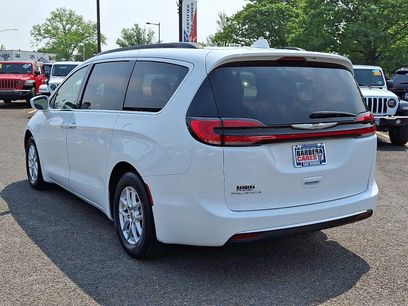 Used 2022 Chrysler Pacifica Touring-L