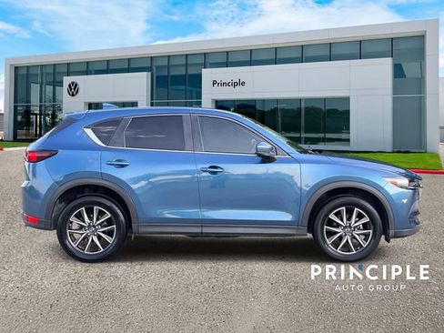 Used 2018 MAZDA CX-5 Touring w/ Preferred Equipment Package FWD image 6
