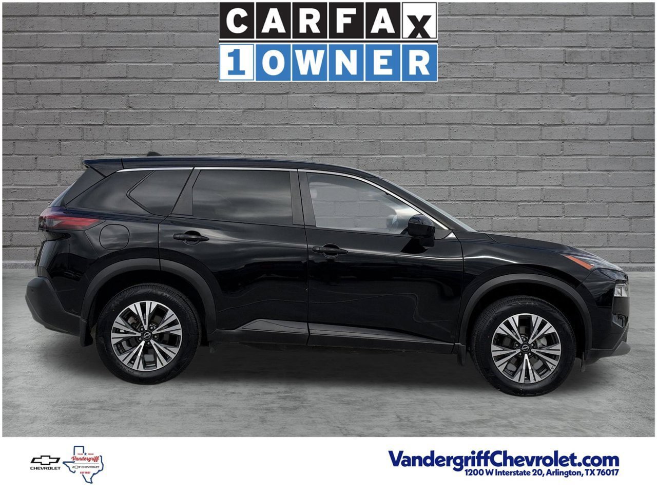 Used 2023 Nissan Rogue SV FWD image 3