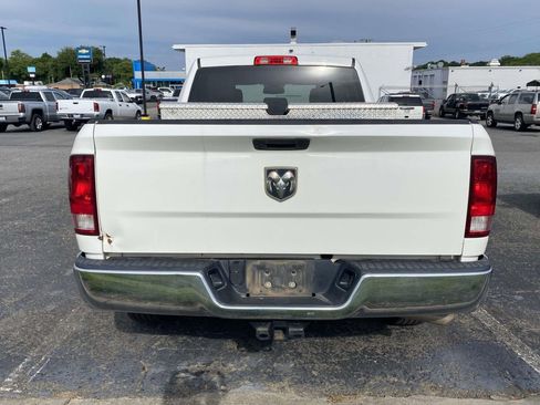 Used 2019 RAM 1500 Tradesman w/ Chrome Appearance Group RWD image 6