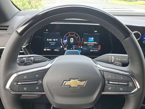 New 2026 Chevrolet Suburban High Country AWD/4WD image 8