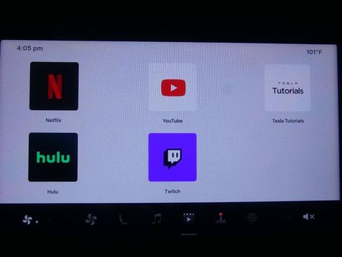 Used 2025 Tesla Model 3 Long Range RWD image 18