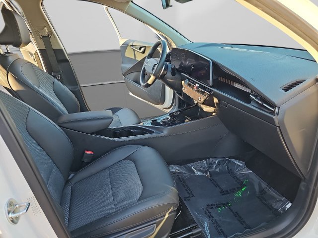 Used 2023 Kia Niro Wind w/ Wind Preserve Package FWD image 10