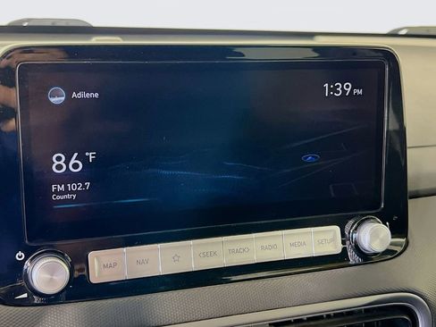 Used 2022 Hyundai Kona Limited FWD image 15