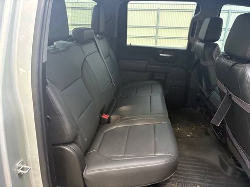 Used 2020 GMC Sierra 2500 4x4 Crew Cab w/ Gooseneck/5TH Wheel Package image 8