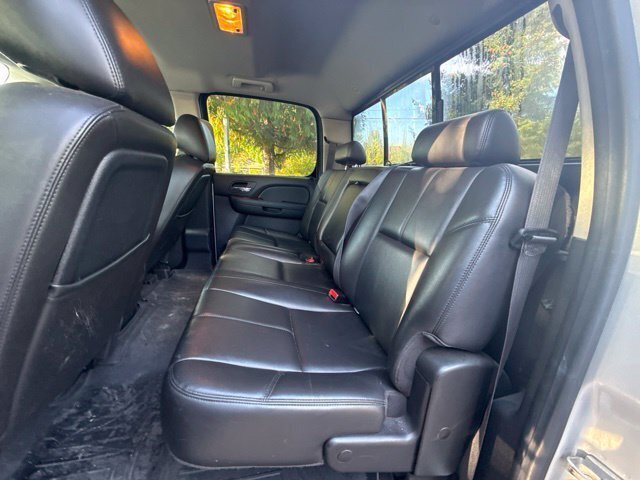 Used 2011 GMC Sierra 1500 SLT w/ Chrome Essentials Package AWD/4WD image 8