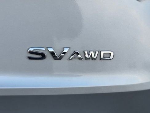 Certified 2022 Nissan Rogue SV w/ SV Premium Package image 16