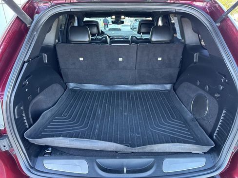 Used 2018 Jeep Grand Cherokee Limited image 17