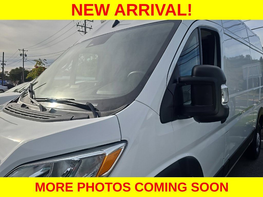 Used 2025 RAM ProMaster 2500 w/ Convenience Group FWD image 2