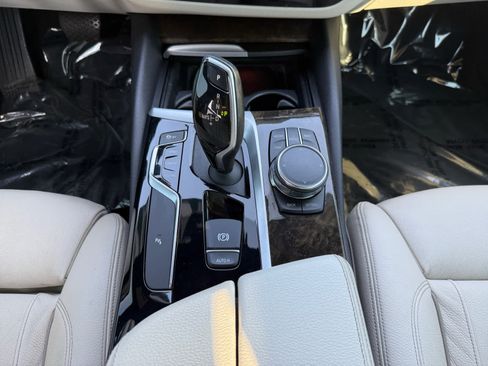 Used 2017 BMW 530i RWD image 15