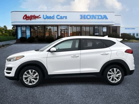 Used 2019 Hyundai Tucson SE image 2