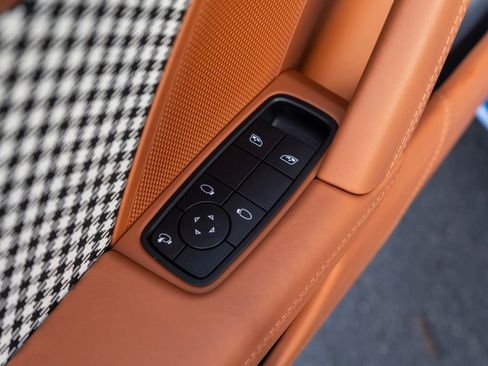 Certified 2023 Porsche 911 Sport Classic RWD image 32